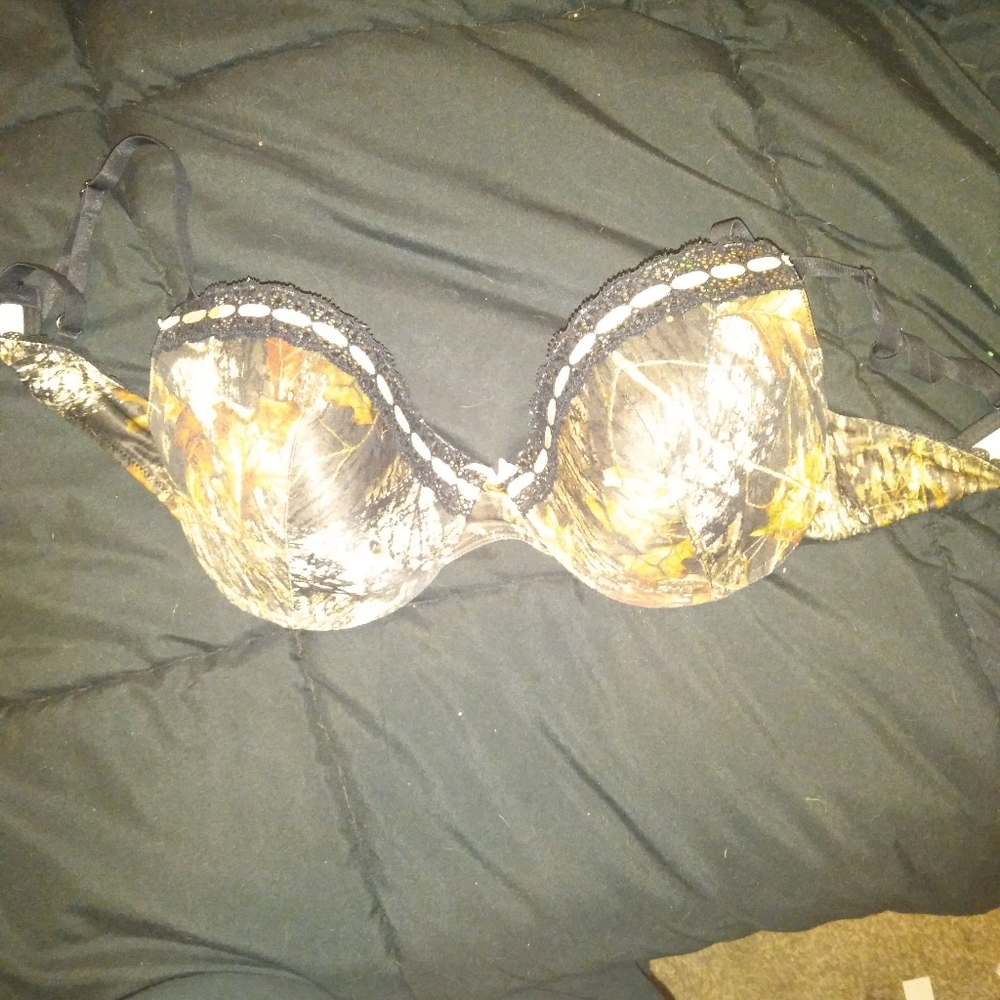 Wilderness dreams mossy oak camo bra